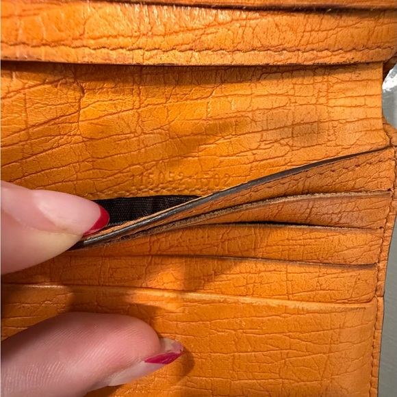 Gucci Beige and Brown Monogram Wallet - Picture 6 of 9